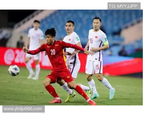 世亚预赛精彩对决越南队迎战泰国队争夺晋级名额