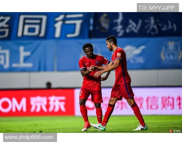 力帆与富力精彩对决集锦回顾展现足球魅力与激情的瞬间 力帆与富力精彩对决集锦回顾展现足球魅力与激情的瞬间